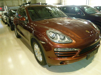 天津港12款保時捷現車熱銷，天津鴻興汽車貿易總代理顏色齊全